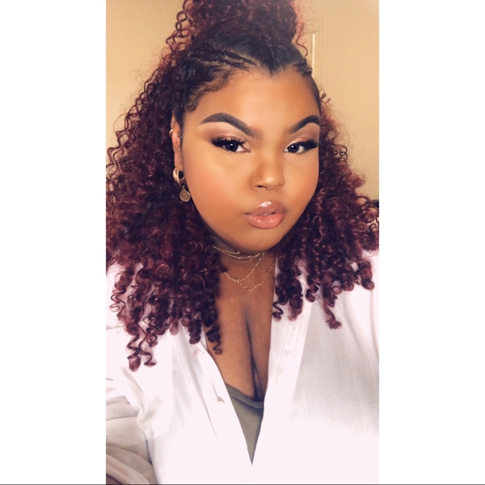 Meet your Posher, Alexandra